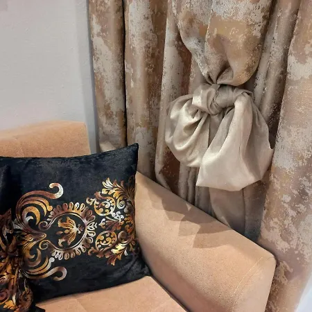 Goldenspace Exquisite Near The Port Apartamento *