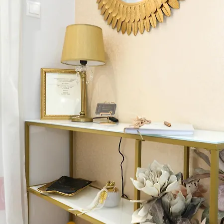 Goldenspace Exquisite Near The Port *