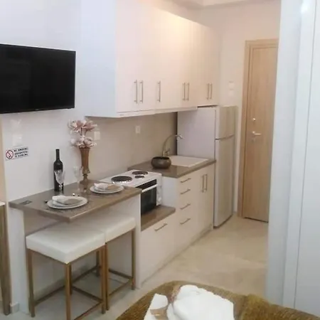 Goldenspace By Evagelias Homes Volos 아파트 *