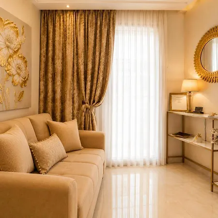 Goldenspace By Evagelias Homes Lejlighed *